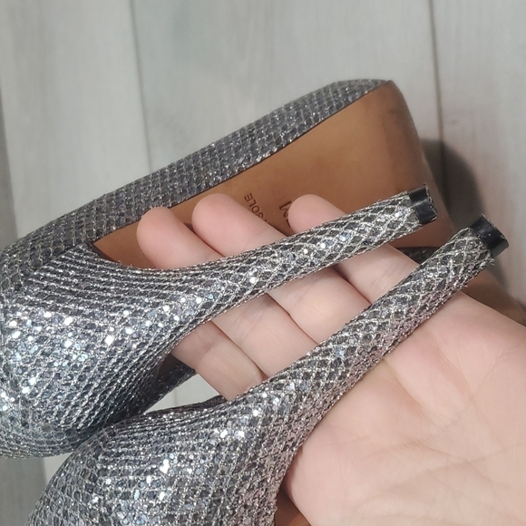 Badgley Mischka Womens Sparkly Glitter High Heels Open Toe shoes sz 7M - Picture 11 of 13